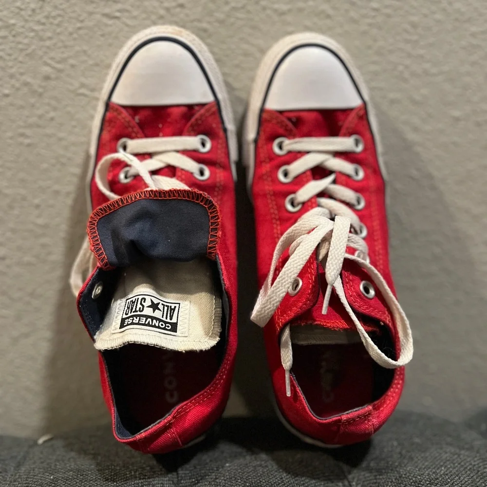 Red converse with double tongue (navy). Women’s size 8. - Picture 1 of 8